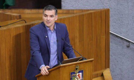 Piden clasificar plataformas digitales